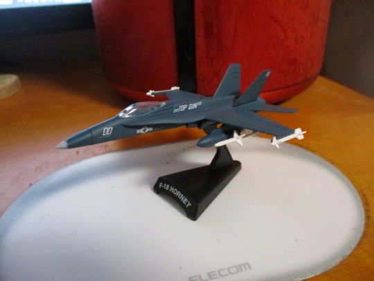 F-18 HORNET.JPG