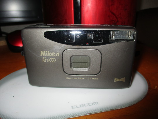 Nikon AF600.JPG